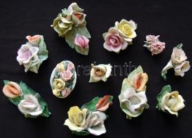 11 db asztaldísz virág, mind jelzett, Ens, Aquincum, Porfin stb., apróbb lepattogzásokkal /
Handpain...