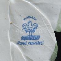 11 db asztaldísz virág, mind jelzett, Ens, Aquincum, Porfin stb., apróbb lepattogzásokkal /
Handpain...