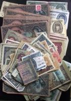 Vegyes külföldi és magyar bankjegy tétel, közte jobbak is T:vegyes, összesen több mint 100db!
