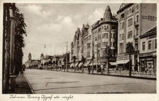 Debrecen Ferenc József út, dohánybolt, gyógyszertár (small tear)