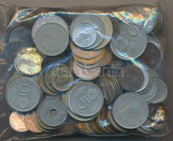 Kis vegyes fillér, pengő és forint tétel az 1900-as évekből, összesen 0,6kg T:vegyes