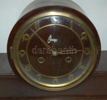 Késő art deco fa kandalló óra: Óragyár márkájú, jól működik felet és egészet is üt, eredeti kulcsáva...