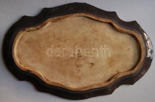 XIX. sz.e. kínálótál,jelzett, lekopott aranyozás, jó állapotban, 13×21 cm