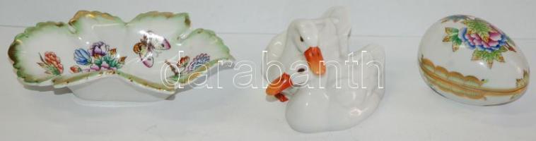 Herendi tétel 3 db: Viktória mintás kis tálka, tojás, mind hibátlan, kacsapár, hibátlan / Numbered Herend chinaware egg, tray, duck