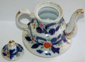 Cca XIX sz.v. kézzel festett teás kanna, hibátlan, benyomott Prag jelzéssel, apró repedéssel / Prag ...
