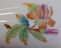 Kézzel festett Victoria avec bord en or mintás jelzett Herendi porcelán váza hibátlan állapotban /
H...