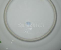 6db kézzel festett tulipánokkal és lepkékkel díszített számozott jelzett Herendi porcelán süteményes...