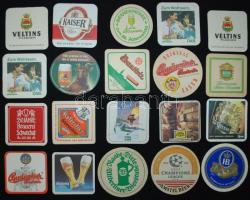 kb 300db sörös címke, klf alátétek, cseppfogók dobozban