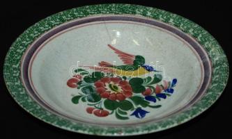 cca 1900 Virágokkal és madárral díszített Hollóháza kerámia falitányér, kézzel festett, jelzett, haj...