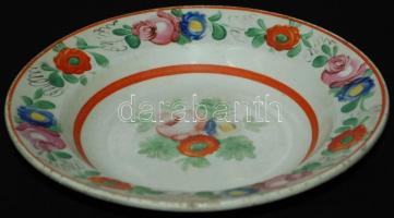 cca 1900 Virágokkal díszített Apátfalva kerámia falitányér, kézzel festett, jelzett, apró lepattogzá...