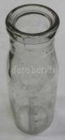 Régi tejesüveg "Budapest Szfőv. Anya és Kisdedvédelmi Intézete" felirattal 20cm