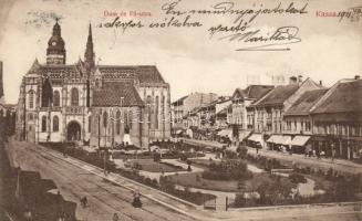 Kassa main street, cathedral (EK)