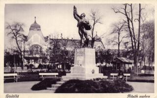 Gödöllő Hősök szobra (EK)