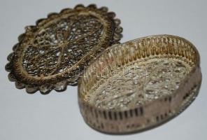 Ezüst (Ag) filigrán szelence / 
Silver filigree case 5x4x1cm, 14,5gr