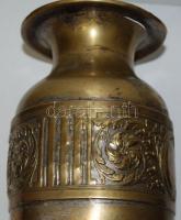 cca 1900 2db dekoratív réz váza. Az egyiken ezüstözés nyomai, a száján repedés, mindkettő alján javí...