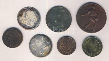 7db különféle emlékérem, érdekes darabokkal T:2,3