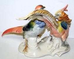 Kézzel festett jelzett ENS Germany porcelán madár figura kis lepattogzással /
Handpainted ENS German...