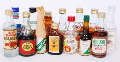cca 1980 14db-os minilikőr-gyűjtemény /  Miniature liqueur collection with 14 pieces