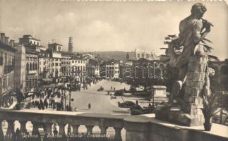 Verona Piazza Vittorio Emanuele / square (fa)