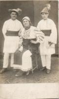 Hungarian soldiers cross-dressing in national costumes, photo (EK)