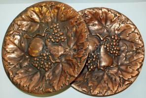 2 db fém, dekoratív falra akasztható tányér, hibátlanok, d: 24 cm