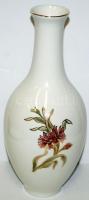Kézzel festett számozott virágokkal díszített jelzett Zsolnay porcelán váza, a festő aláírásával hib...