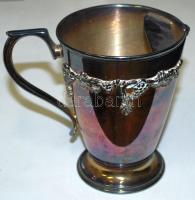 Alpakka kiöntő, jelzett, oldalán szőlő díszítéssel, hibátlan, m: 14 cm