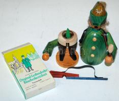 Katonát ábrázoló faragott fa füstölőtartó kúp füstölővel 20cm