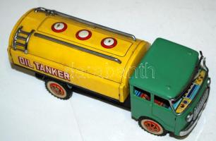 cca 1970 Lendkerekes olajtanker lemezautó / Oil tanker tin car with flywheel 23x9cm