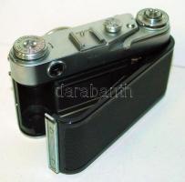 ~1960 Zorki-6 típusú szovjet fényképezőgép tokkal eredeti dobozában