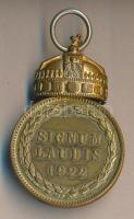 1922. Magyar Koronás Bronzérem mellszalag nélkül T:2-
1922. Signum Laudis Merit Medal C:VF