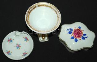 Kis porcelán tétel: Kis ékszer tartó doboz, kis tálka, kicsi kínáló, mind hibátlan, kettő jelzett