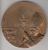 Tóth Sándor (1933-) 1991. "II. János Pál Pápa Magyarországon 1991 Avgvsztvs" aranyozott Br emlékérem (d=65mm) T:2 (aranyozás erősen lekopva)