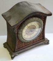 Antik hatású fa asztali óra, modern szerkezettel, m:16 cm, sz:15cm