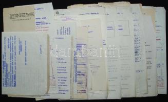 1945-1948 Háboró során és után lefoglalt értékpapírokról szóló okmányok, levelek tétele. Összesen kb 40 db
