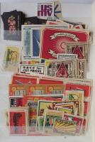 Gyufacimke gyűjtemény, kb 1.500-2.000 db 4 berakóban