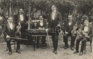 Hungarian Gypsy Band, director: Csonka Berczi (EK)