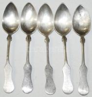 Nagy ezüst tétel: 8 db evőkanál, 11 db teáskanál, 5 db mokkáskanál, az evő és a teás mind címeres, m...