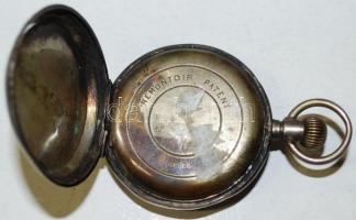 cca 1920 Jelzés nélküli, sérült fedelű ezüst zsebóra. Nem működik / Unmarked silver pocket watch wit...