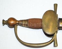 XIX. sz. végi olasz díszőrségi kard jó állapotban, kinyitható marok védővel, a pengén Solingen jelzé...