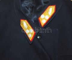 Cca 1970 MÁV téli zubbony és nadrág főfelügyelői ranggal, 56-os méret, jó állapotban