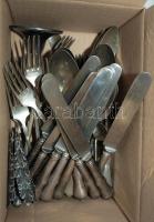 Régi alpakka evőeszköz tétel: 28 db villa, 7 db kanál, 10 db kés, 3 db teáskanál, 6 db mokkáskanál, ...