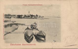 Szolnok Tisza halászbárkákkal (Rb)