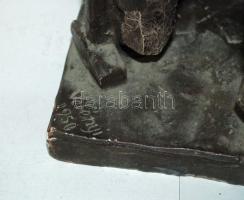 Velényi 1950 jelzéssel: Proletár, festett gipsz, javított (!) 45cm