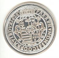 DN. Történelmi féltallérok utánveretben "Bethlen Gábor féltallérja 1628." Ag (10,37g/0.999...