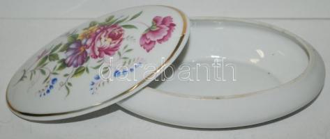 Hollóházi ovális porcelán virágmintás doboz, matricás, jelzett
