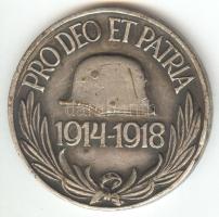 1918. Magyar Háborús Emlékérem kardokkal,sisakkal "Pro Deo et Patria" ezüstözött Br kitüntetés szalag nélkül T:2- Hungary 1918. Commemorative Medal for World War I for combatants, silver plated bronze medal without ribbon C:VF