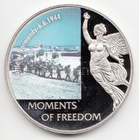Libéria 2006. 10$ "Szabadság pillanatai - Normandiai partraszállás 1944.6.6" multicolor T:PP tanúsítvánnyal Liberia 2006. 10 Dollars "Moments of Freedom-Battle of Normandy 6.6.1944." multicolor C:PP