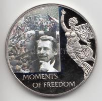 Libéria 2006. 10$ "Szabadság pillanatai - Charta 77 1977." multicolor T:PP tanúsítvánnyal Liberia 2006. 10 Dollars "Moments of Freedom - Charta'77 1977." multicolor C:PP