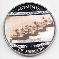 Libéria 2004. 10$ "Szabadság pillanatai-Tienanmen tér 1989." multicolor T:PP tanúsítvánnyal Liberia 2004. 10 Dollars "Moments of Freedom-Tienanmen square 1989." multicolor C:PP with certificate